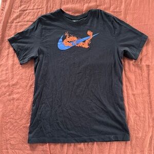 Men’s Nike tee